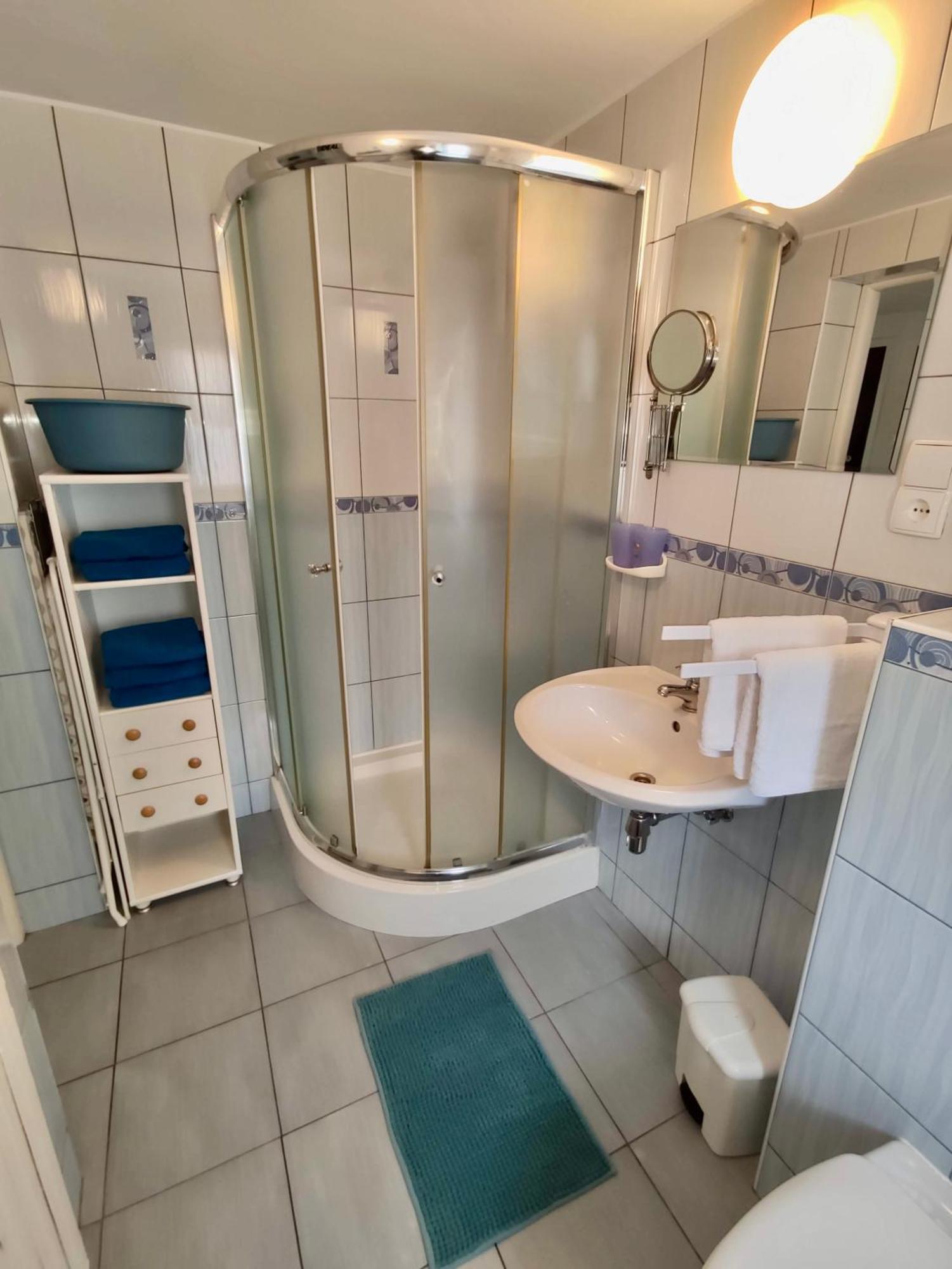 Iwona Pokoje Apartamenty Karwia Rom bilde